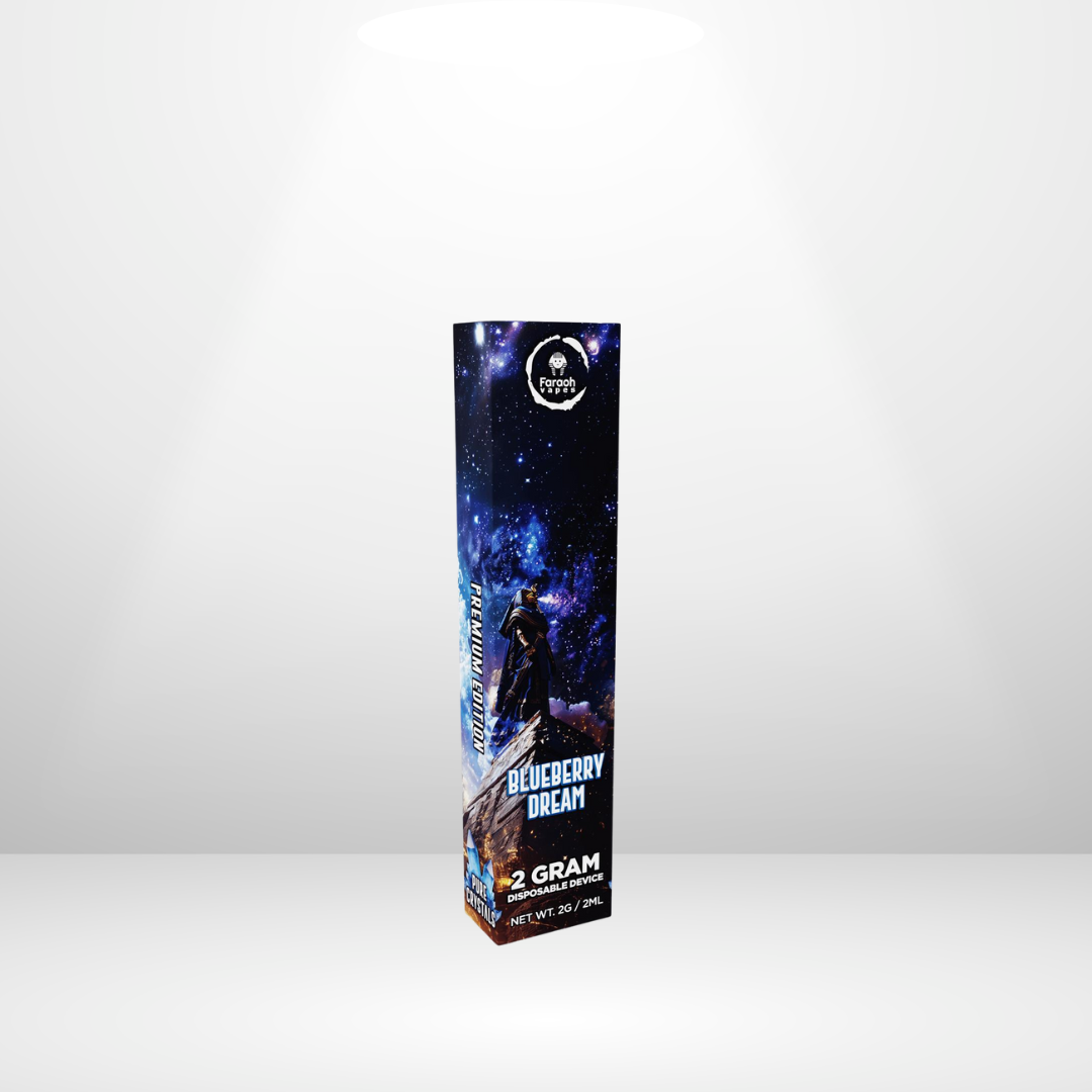 En rektangulär Faraoh THCA 2GRAM 50% 2ml - Engångsvape box har en kosmisk bakgrund, en person i hatt som tittar på natthimlen, och "2 Gram" och "Net Wt. 2G / 2ML" - perfekt för din nästa Faraoh vape-upplevelse.
