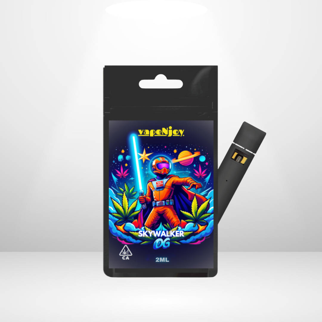 En svart Vapenjoy THCNM 97% 2ml (HYPERSTRONG) engångsvape och förpackning märkt Vapenjoy, med en neonfärgad design med rymdtema med en färgglad astronaut som svingar en ljussabel, omgiven av cannabisblad och planeter.